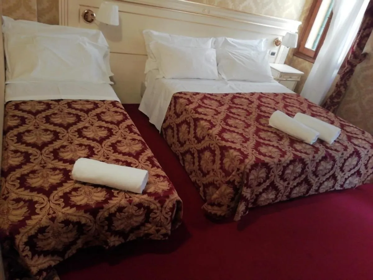 Hotel Casa Margot Venezia 0*,